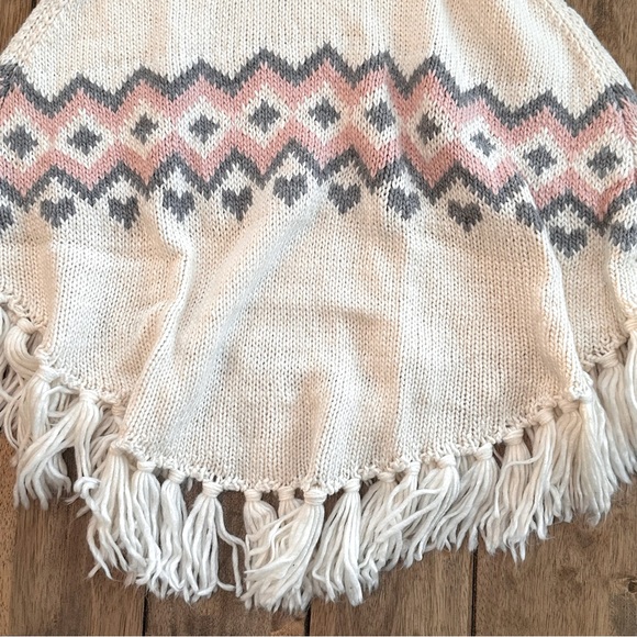 H&M Kid Knitted Turtleneck Poncho Shawl Cream Pink Gray Hearts Diamond / Size M - Picture 2 of 6